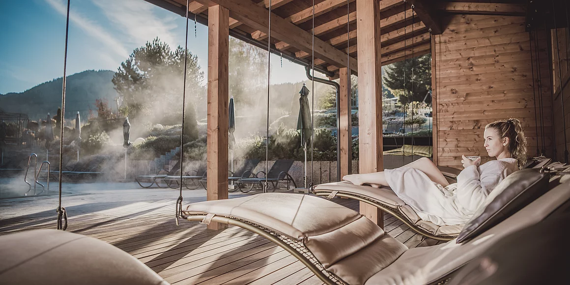 Schwebeliegen im Ruhebereich vom Wellnesshotel Kitzspitz