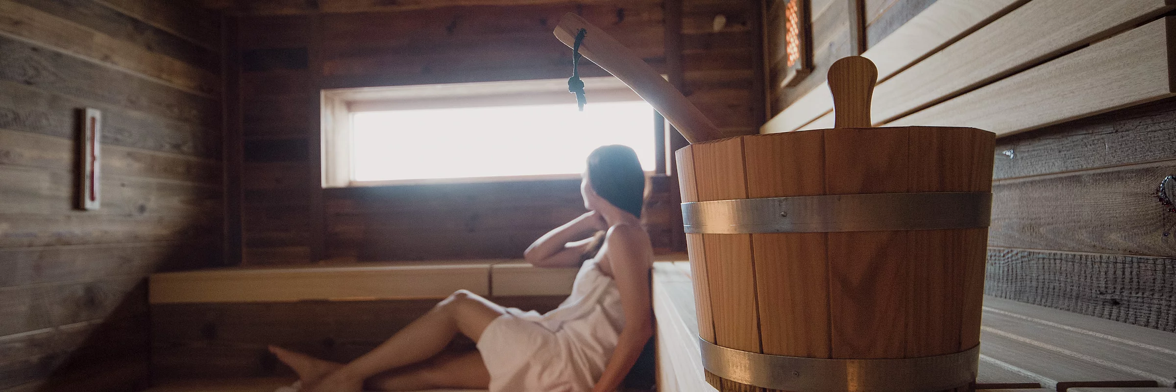 AuÃensauna im Wellnesshotel in den Kitzbüheler Alpen